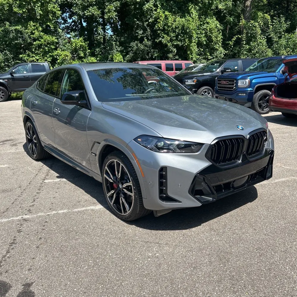 2024 BMW X6 M60i