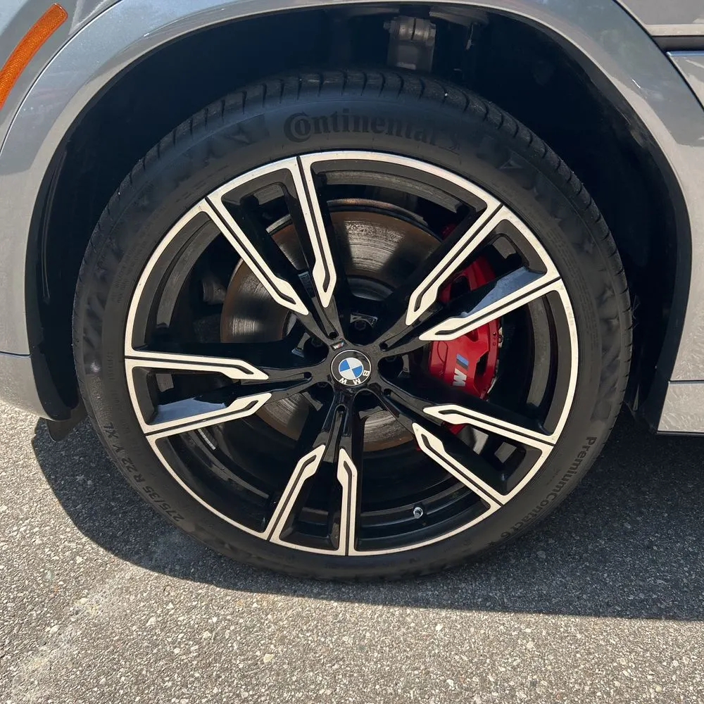 2024 BMW X6 M60i