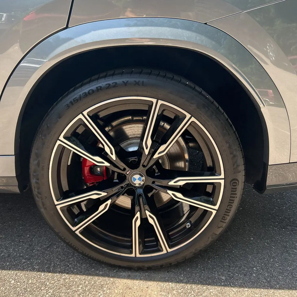 2024 BMW X6 M60i