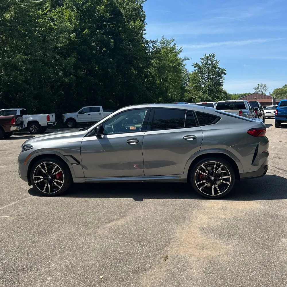 2024 BMW X6 M60i