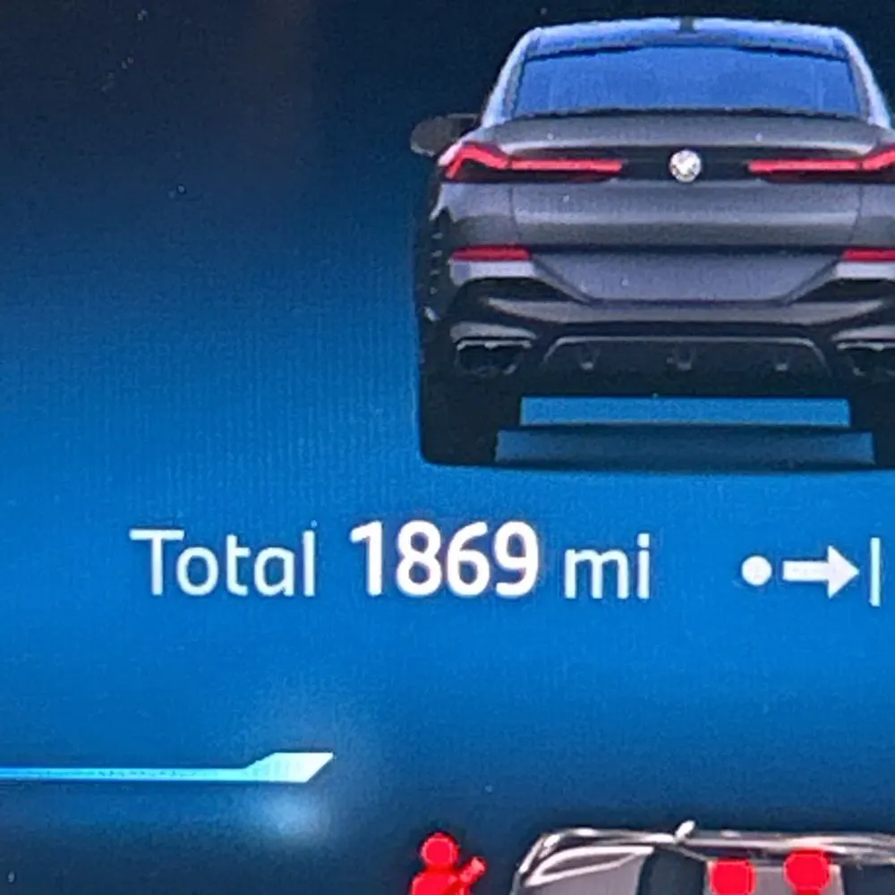 2024 BMW X6 M60i