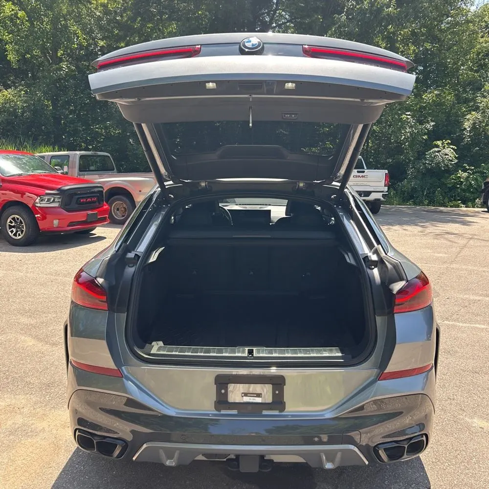 2024 BMW X6 M60i