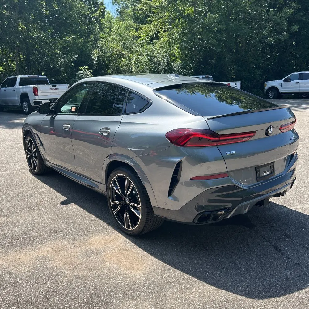 2024 BMW X6 M60i