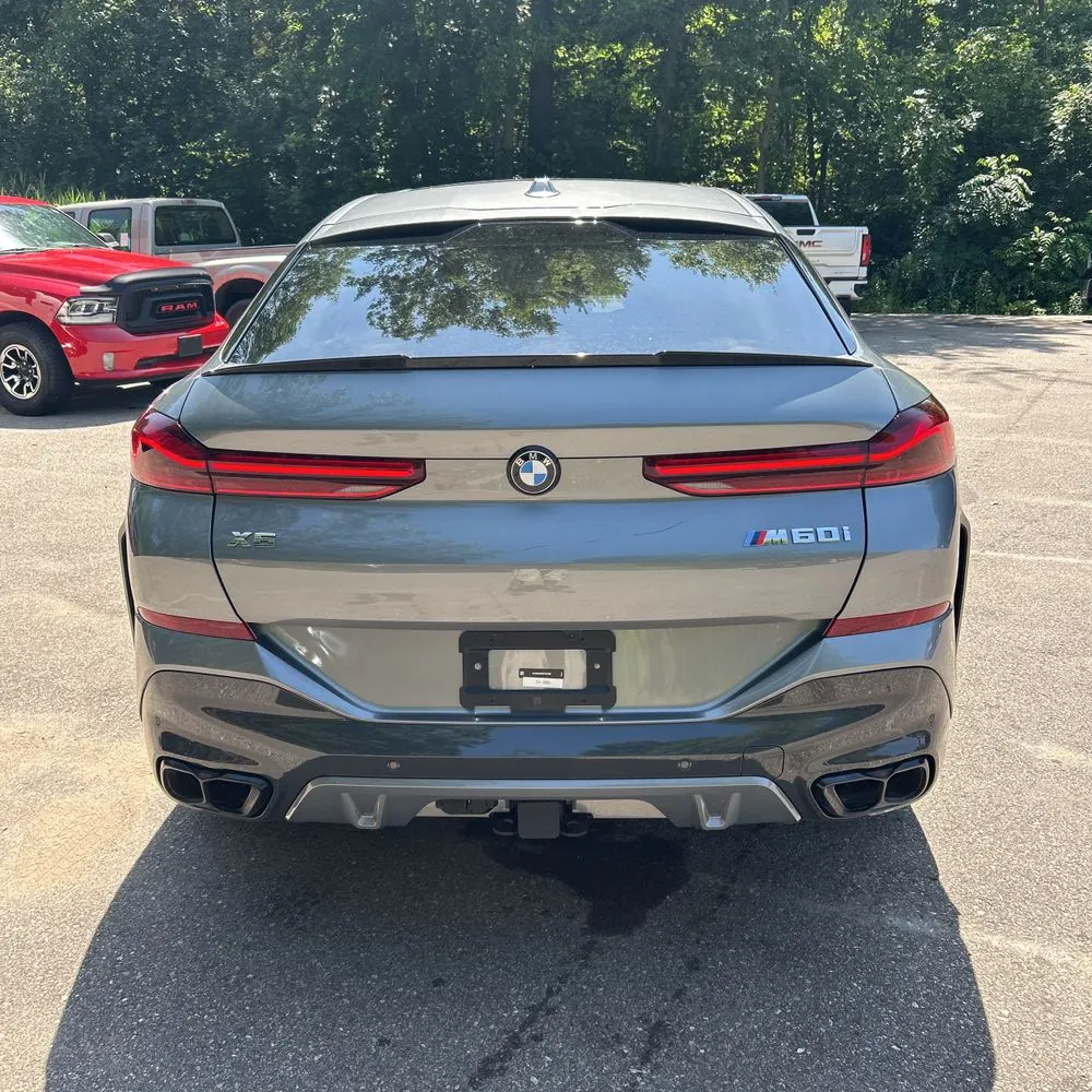 2024 BMW X6 M60i