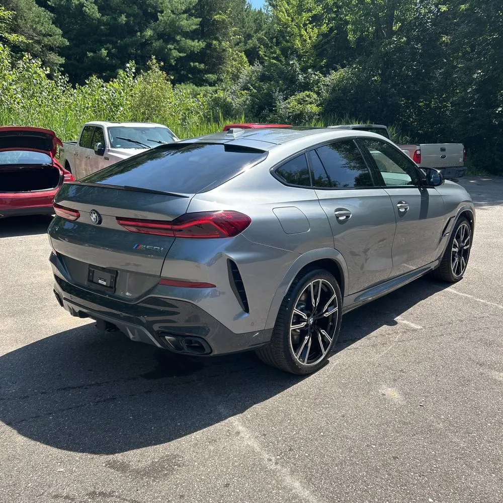2024 BMW X6 M60i