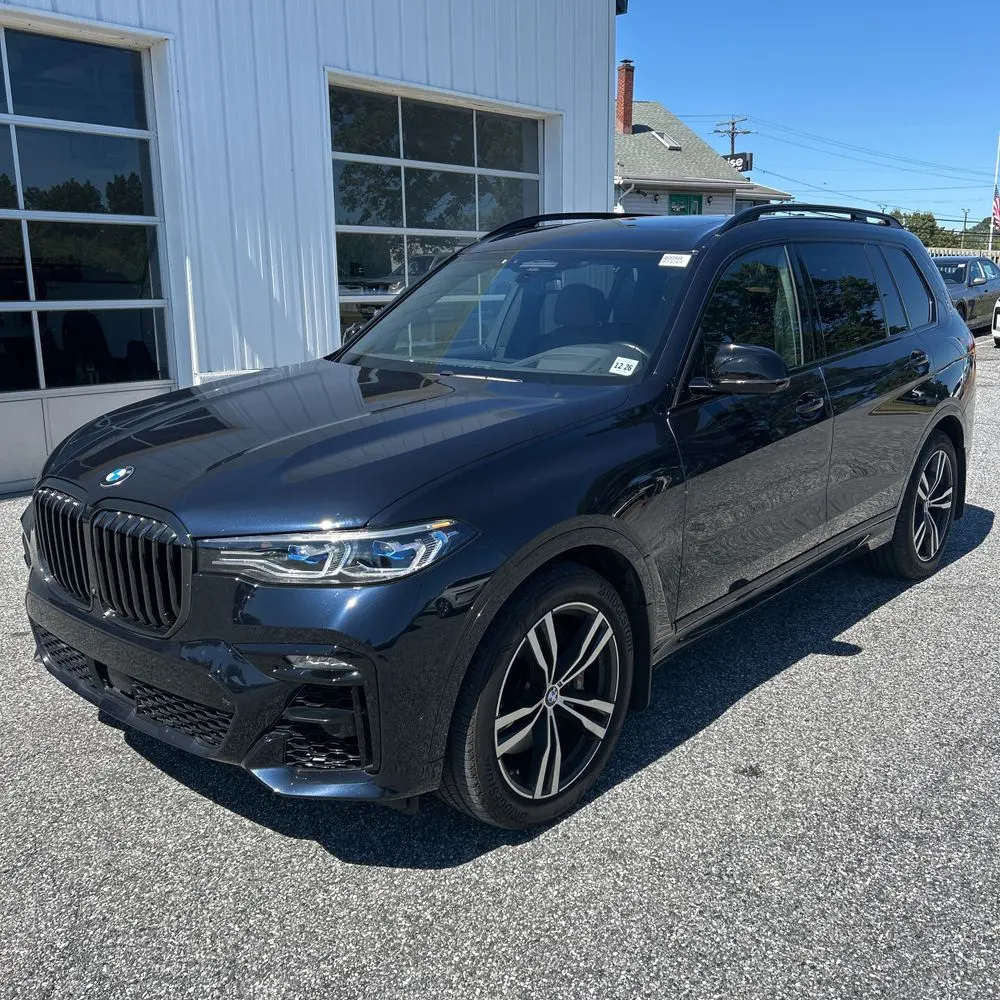 2022 BMW X7 M50i
