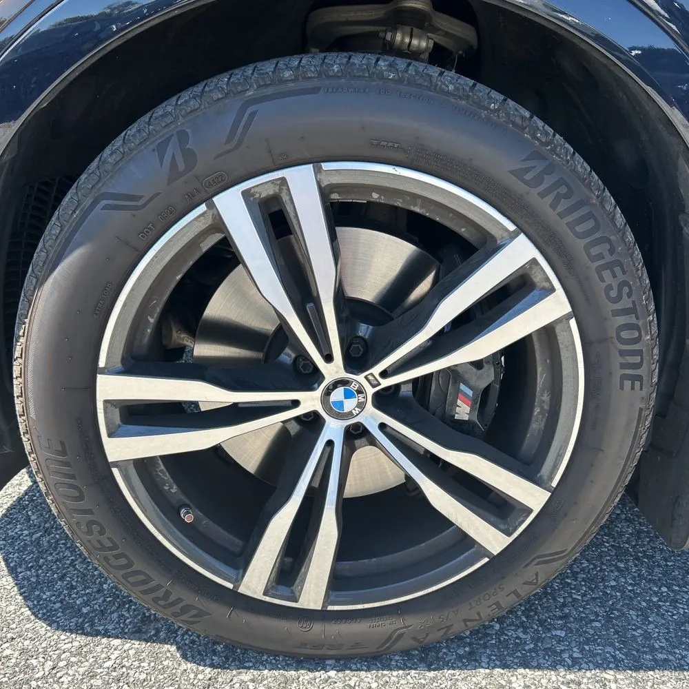 2022 BMW X7 M50i