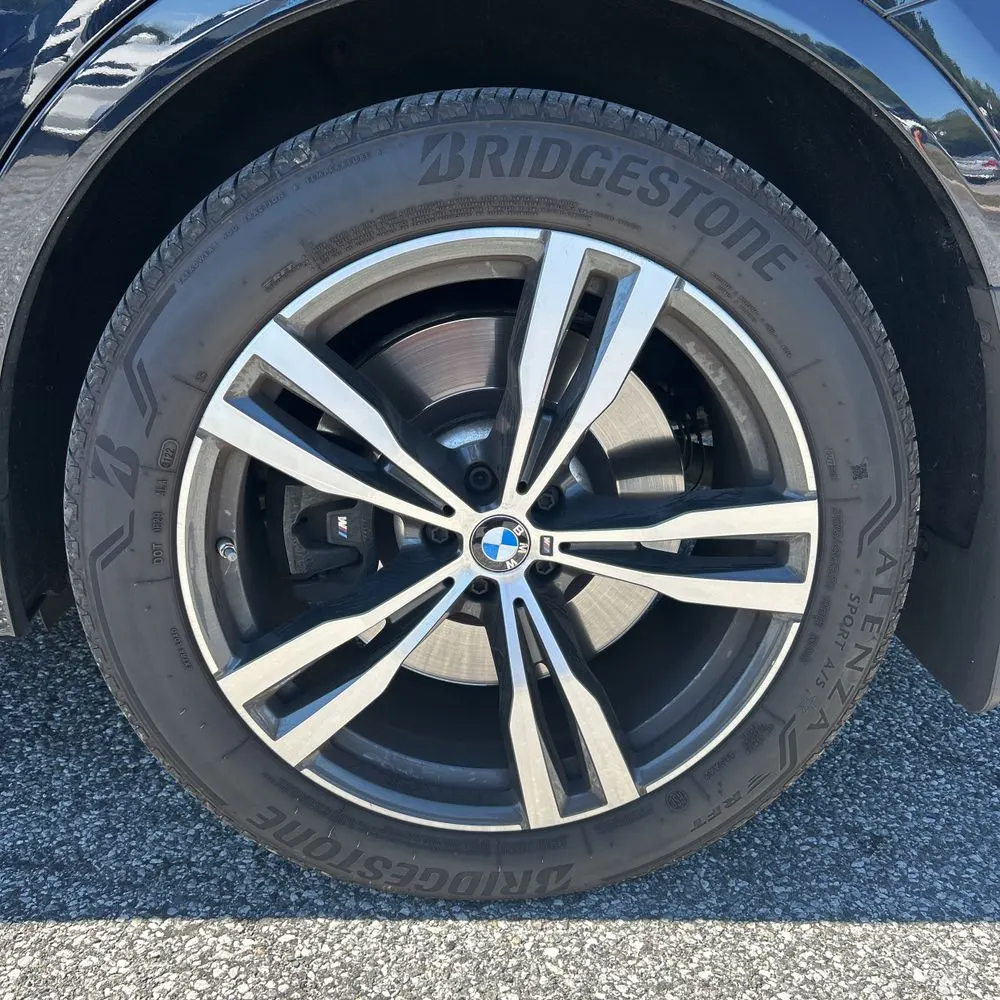 2022 BMW X7 M50i