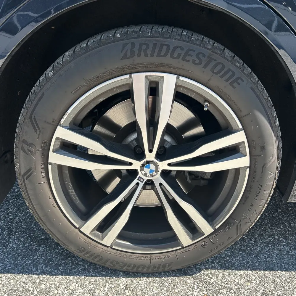 2022 BMW X7 M50i