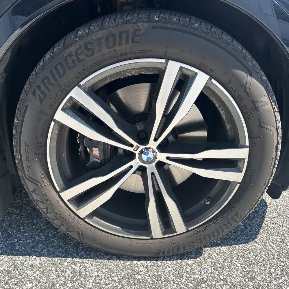 2022 BMW X7 M50i