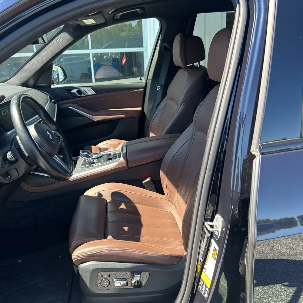 2022 BMW X7 M50i