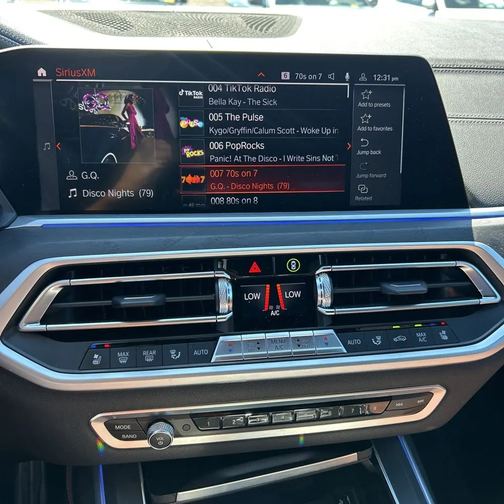 2022 BMW X7 M50i