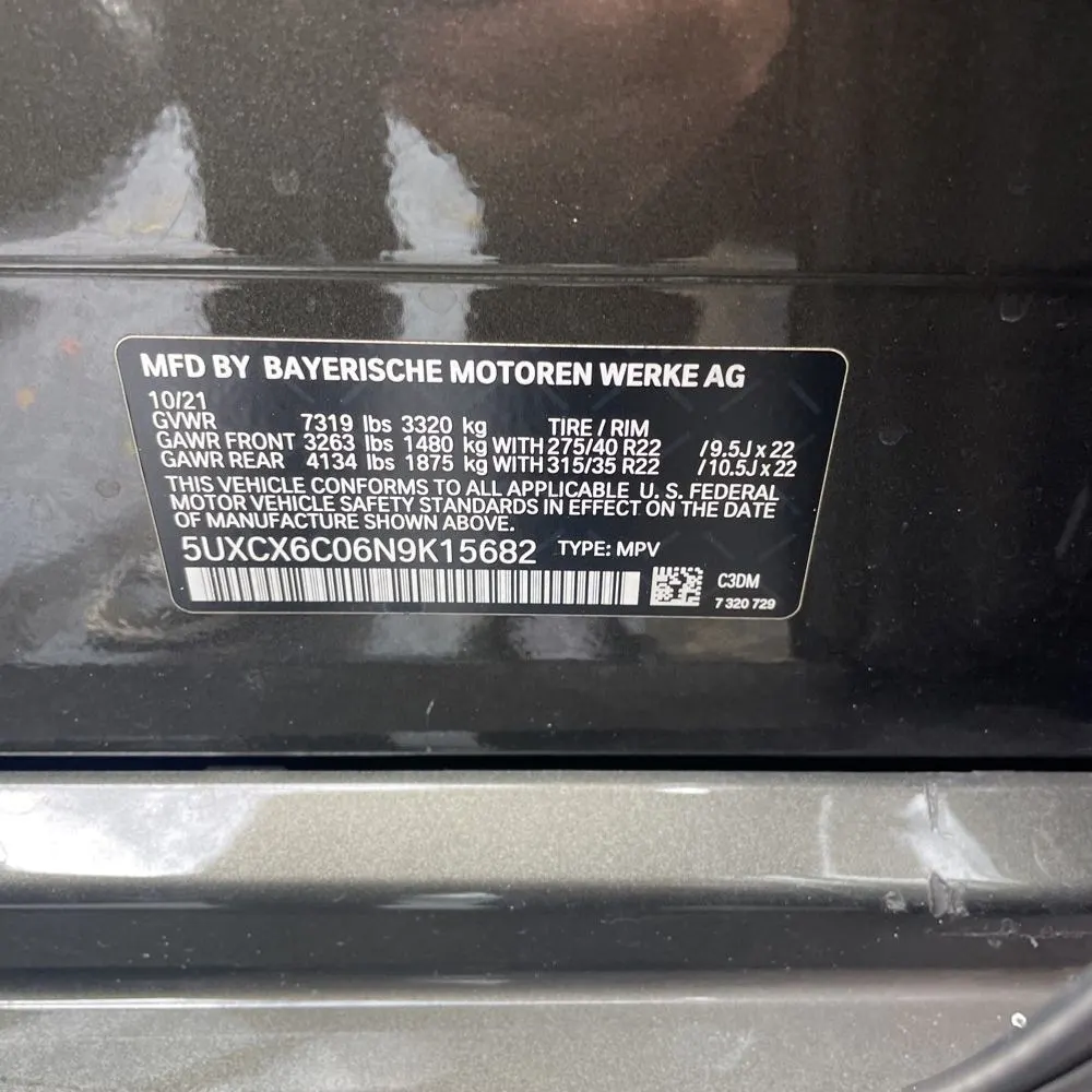 2022 BMW X7 M50i