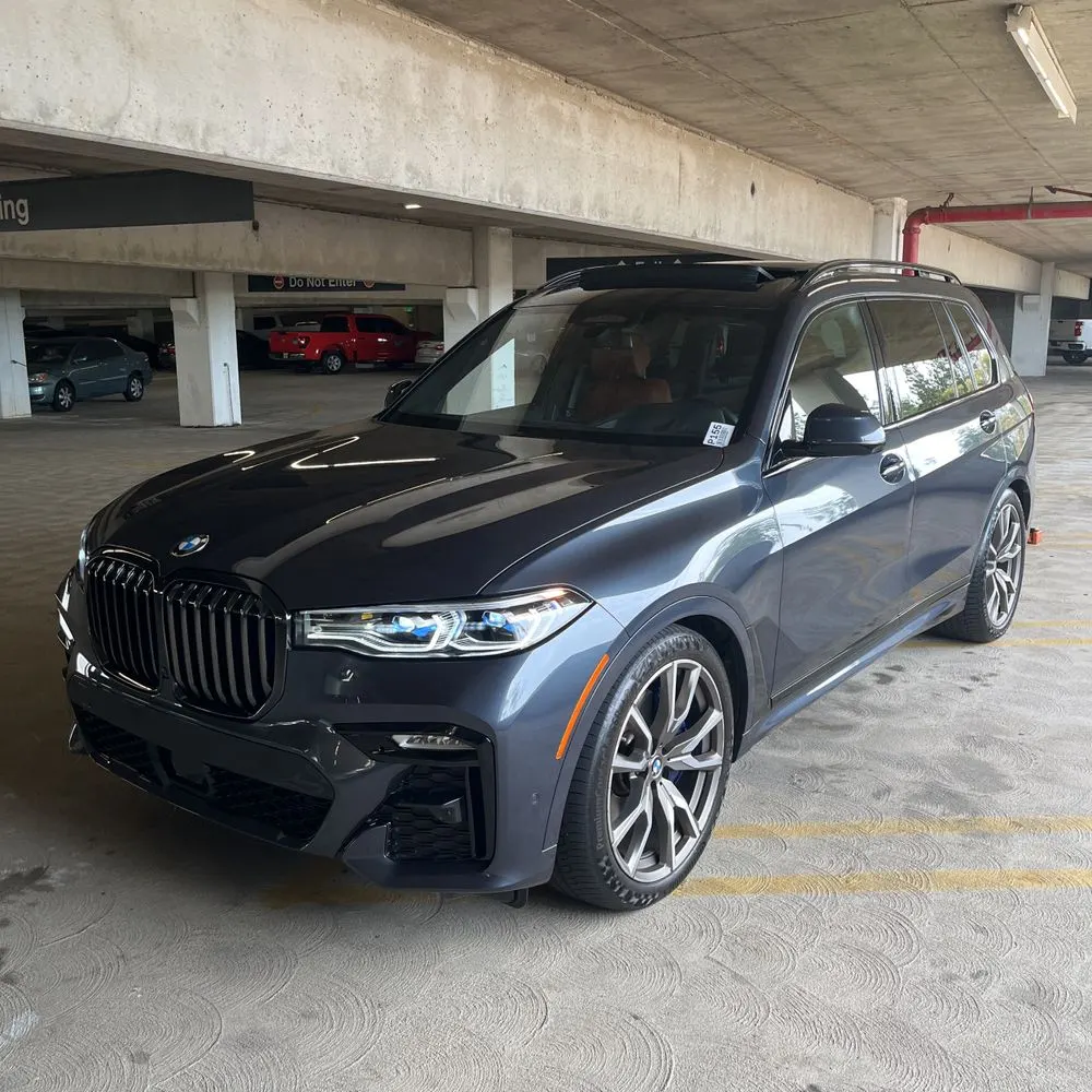 2022 BMW X7 M50i