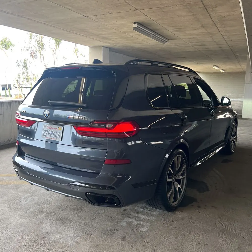 2022 BMW X7 M50i