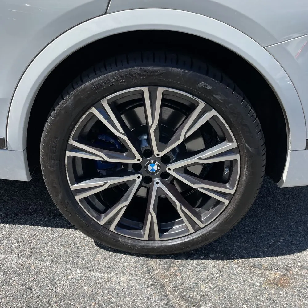 2021 BMW X7 M50i