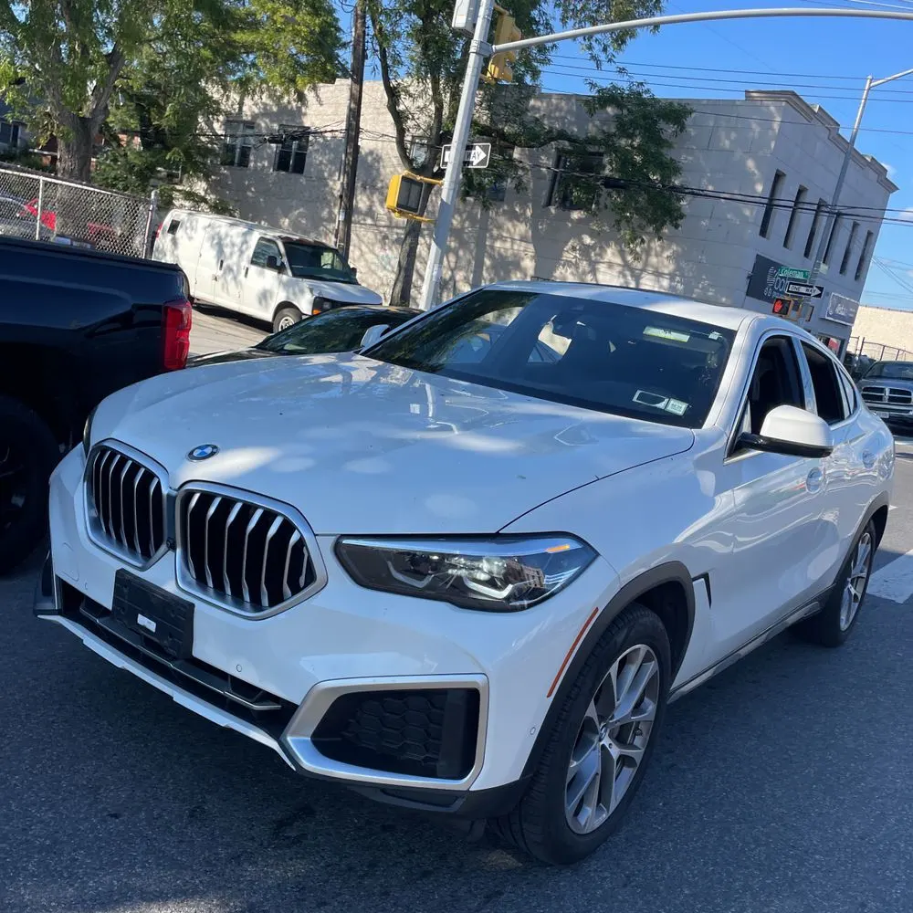 2023 BMW X6 XDrive40i