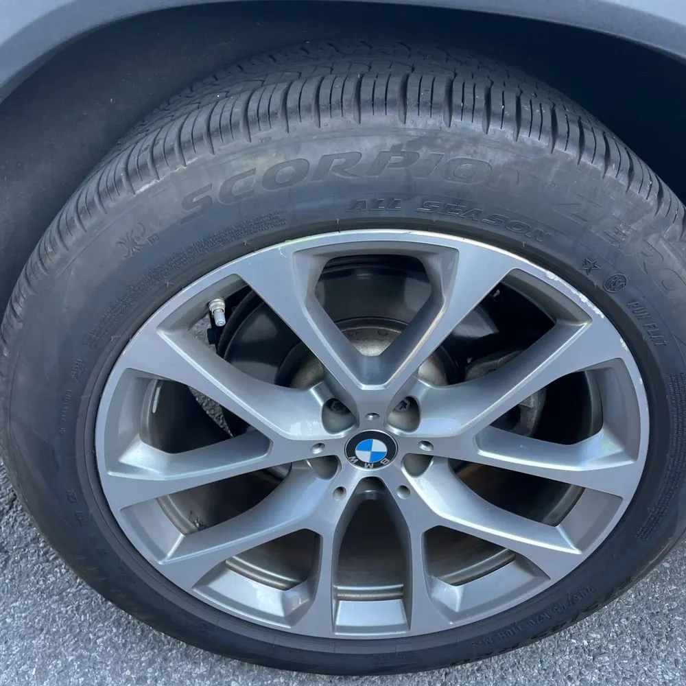 2023 BMW X6 XDrive40i