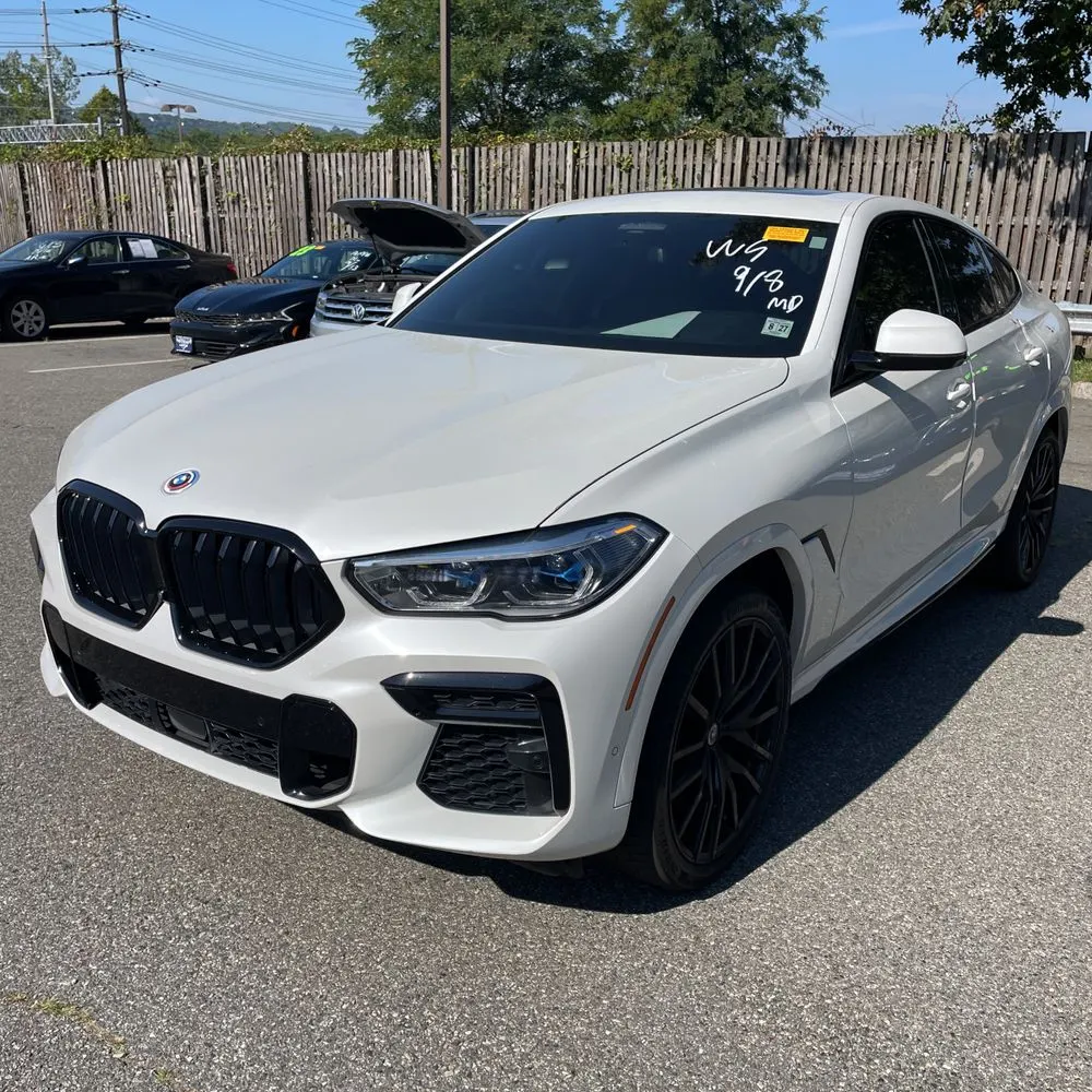2023 BMW X6 M50i