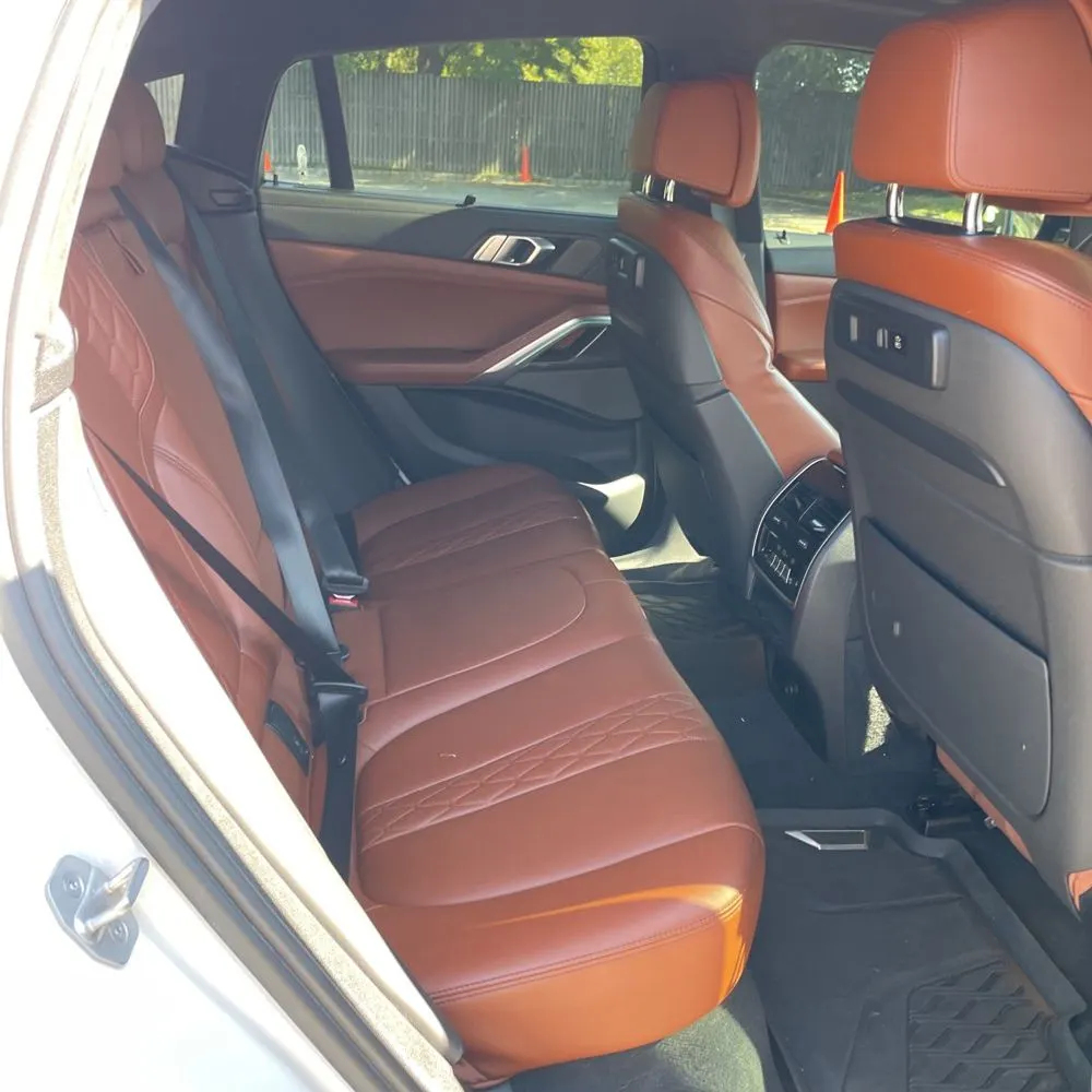 2023 BMW X6 M50i