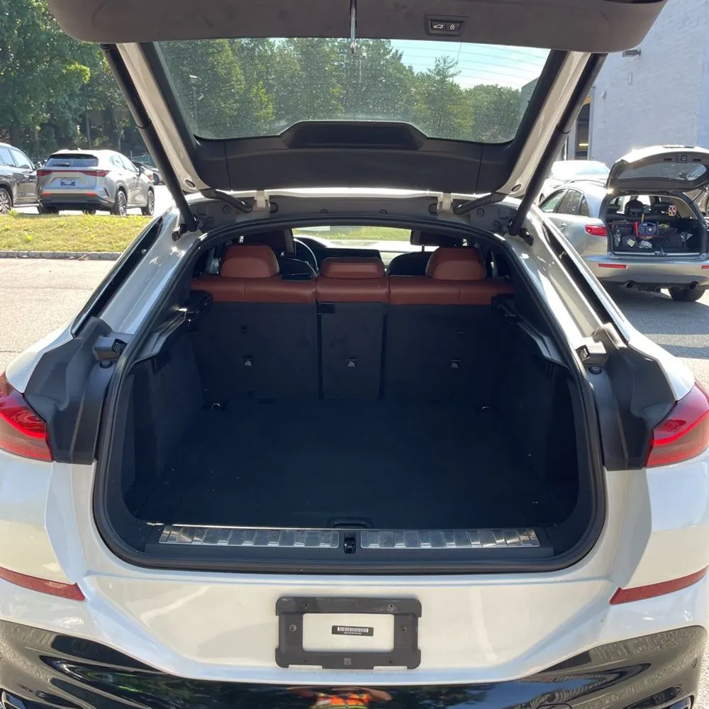 2023 BMW X6 M50i