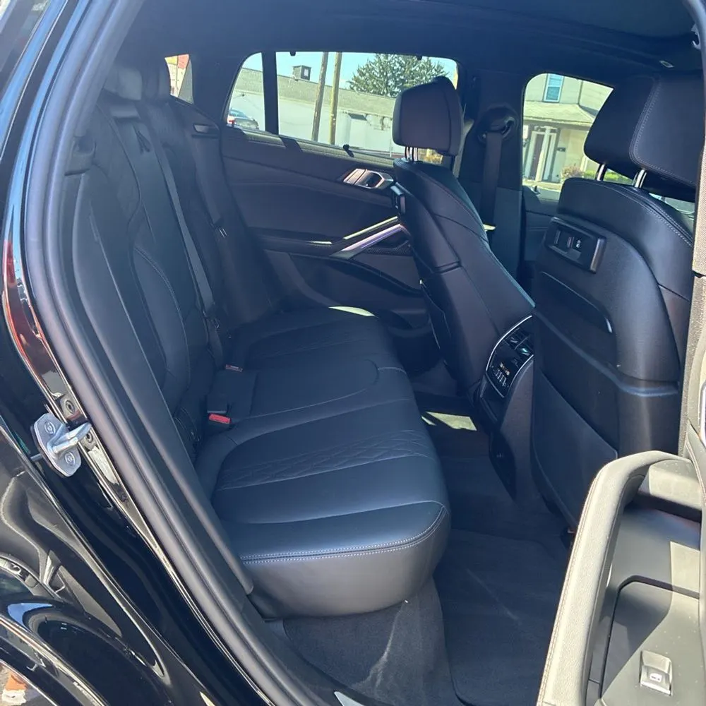 2023 BMW X6 M50i