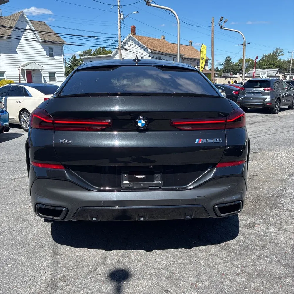 2023 BMW X6 M50i