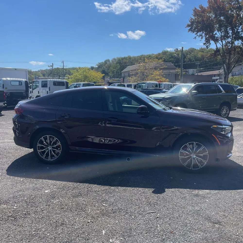 2023 BMW X6 M50i