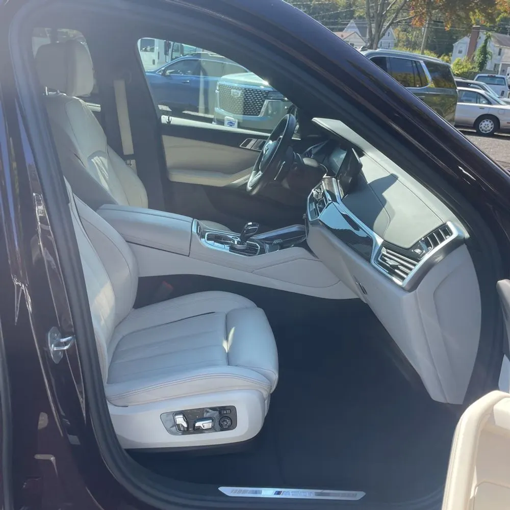 2023 BMW X6 M50i