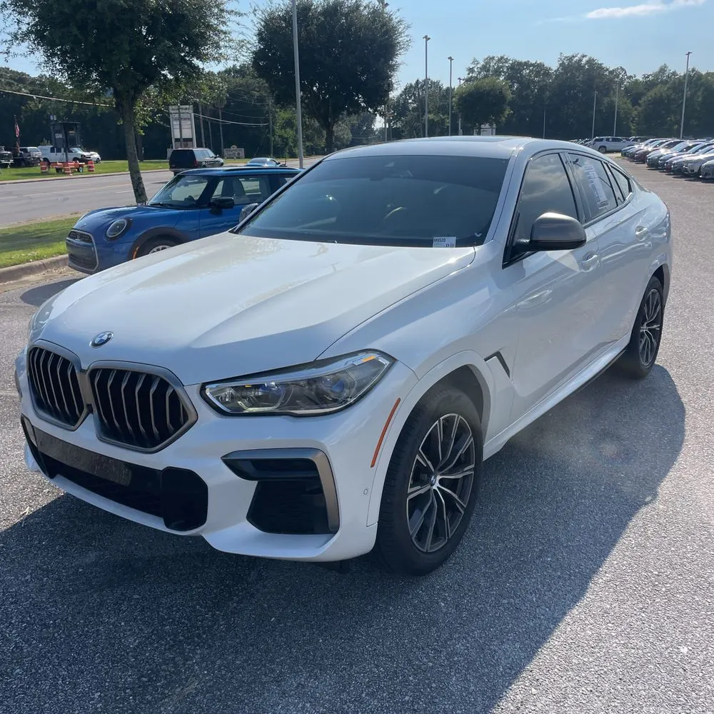 2022 BMW X6 M50i