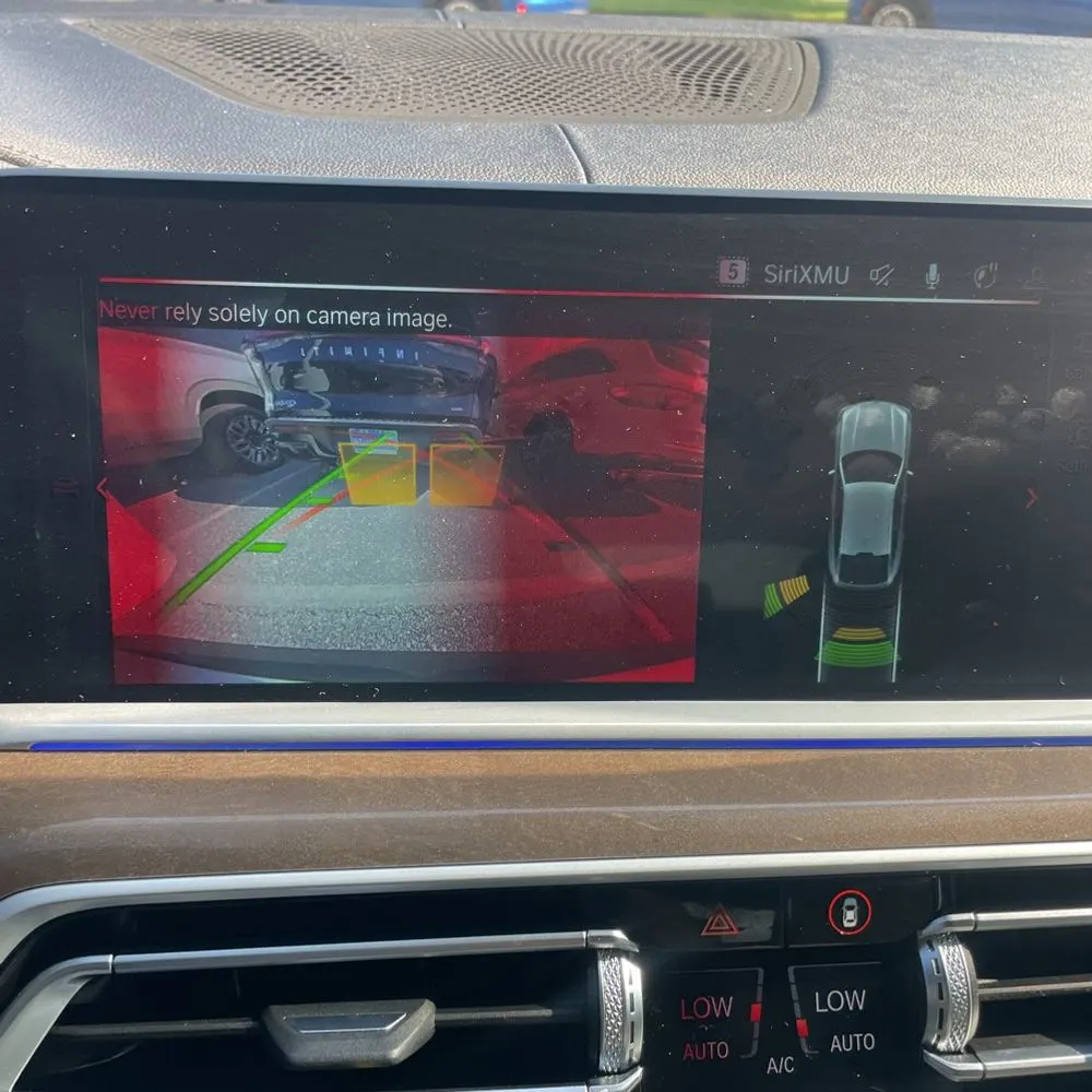 2022 BMW X6 M50i