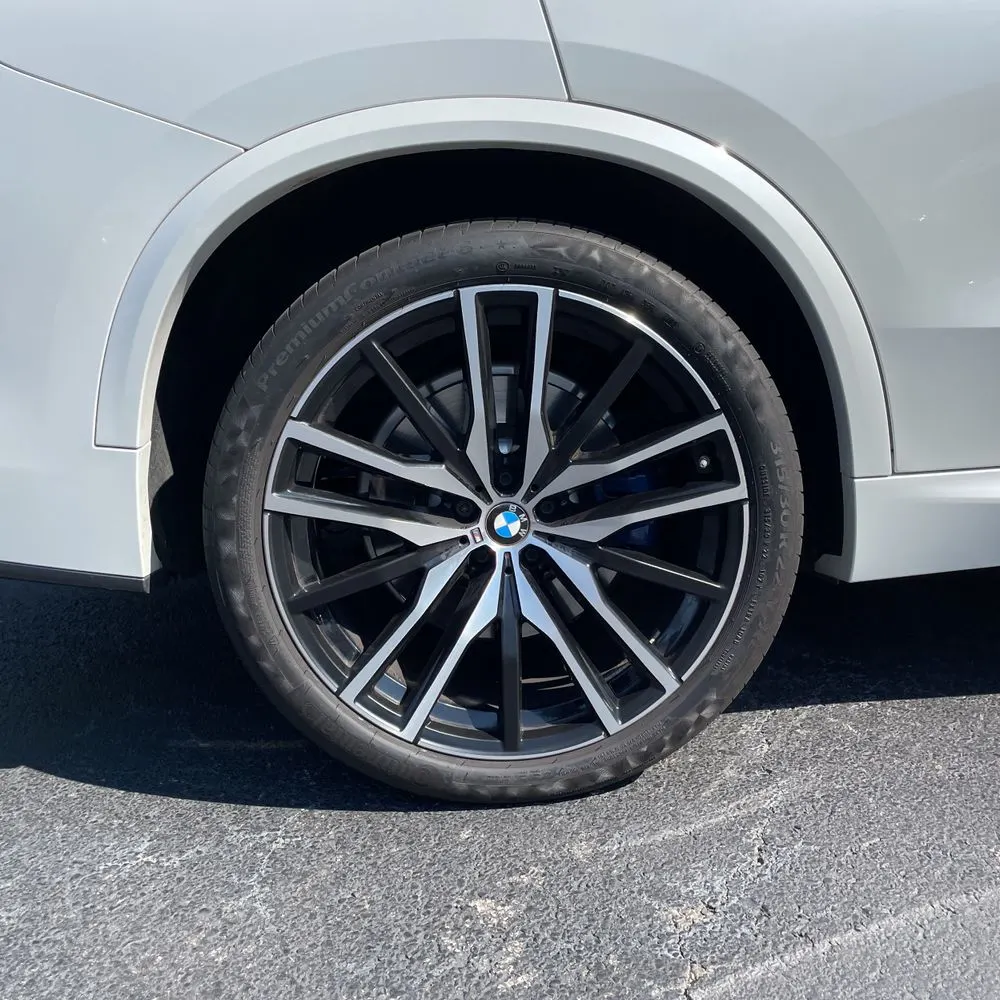2023 BMW X5 M50i