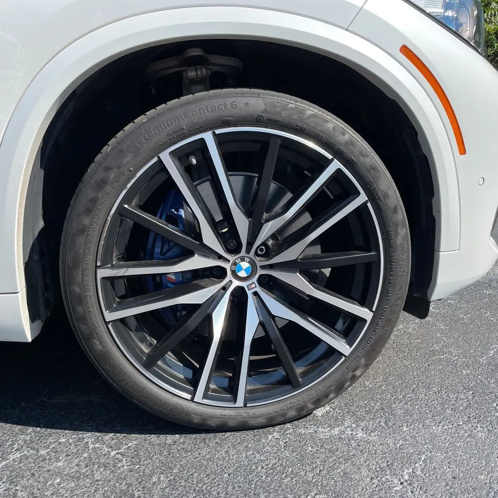 2023 BMW X5 M50i