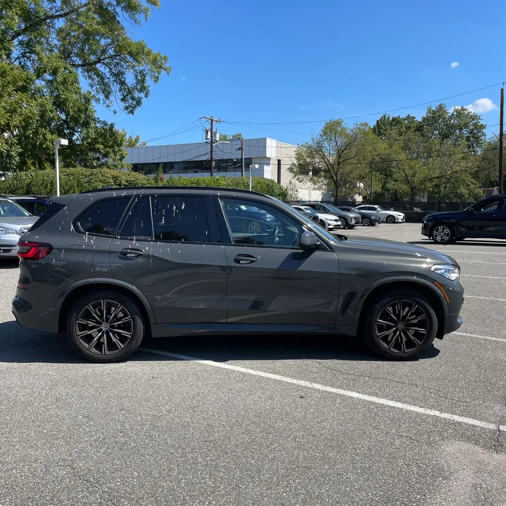 2023 BMW X5 M50i