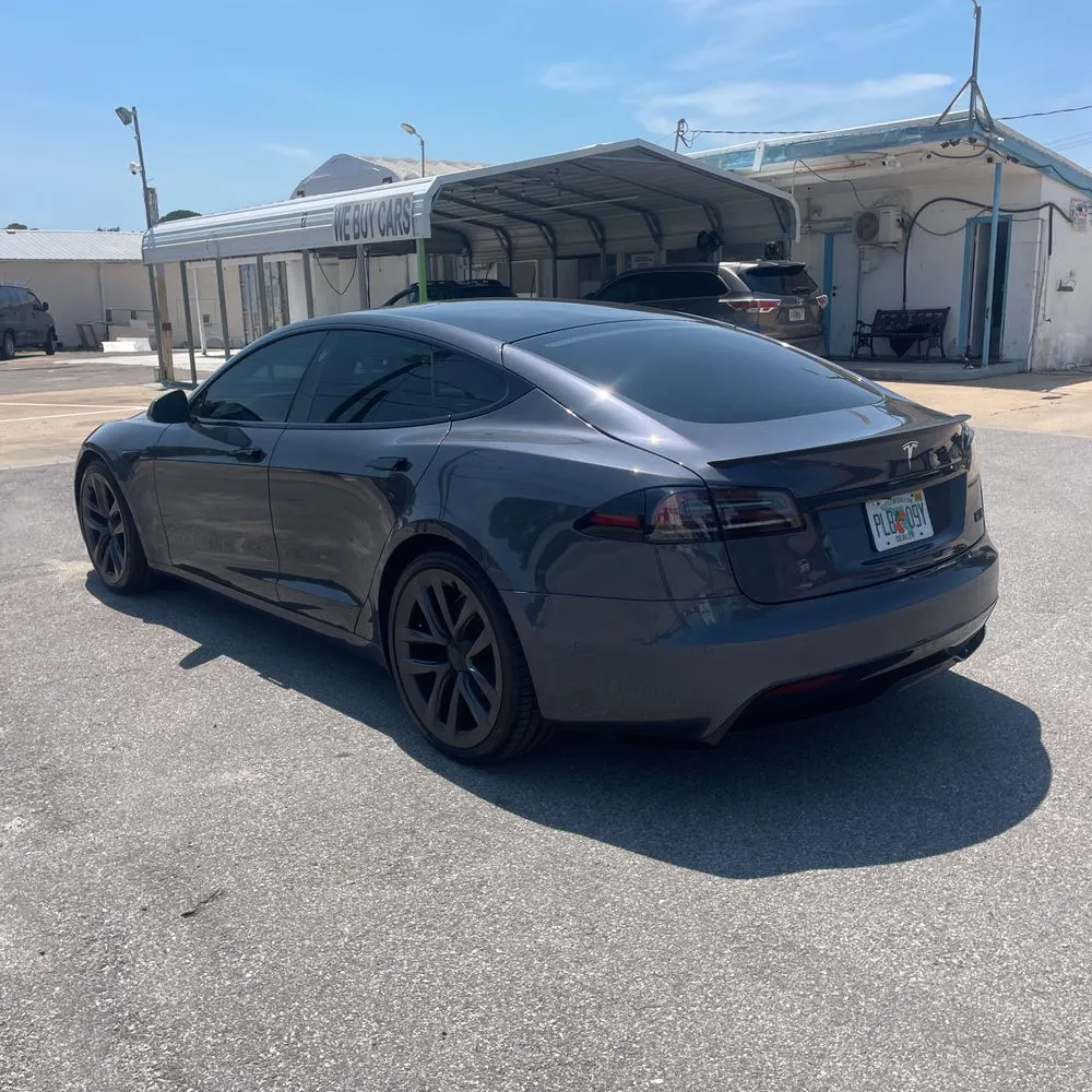 2022 Tesla Model S Plaid