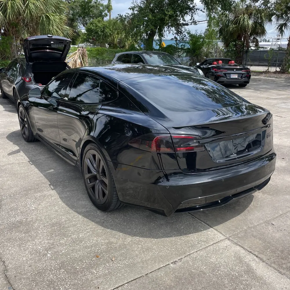 2021 Tesla Model S Plaid