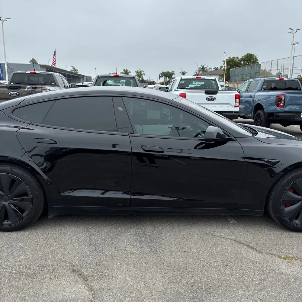 2023 Tesla Model S Plaid