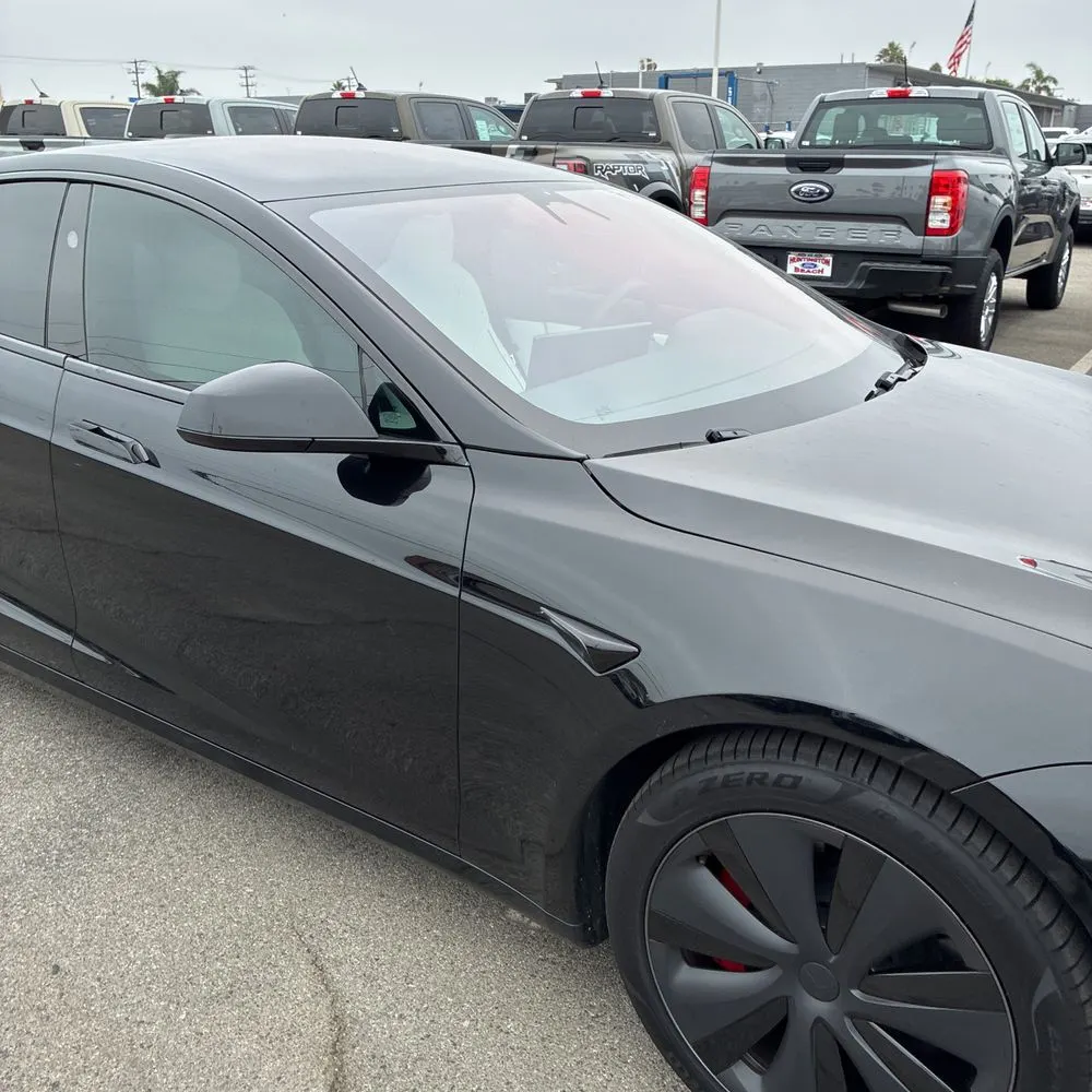 2023 Tesla Model S Plaid