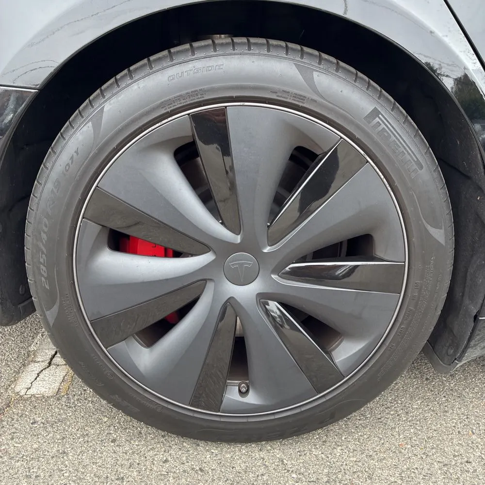 2023 Tesla Model S Plaid