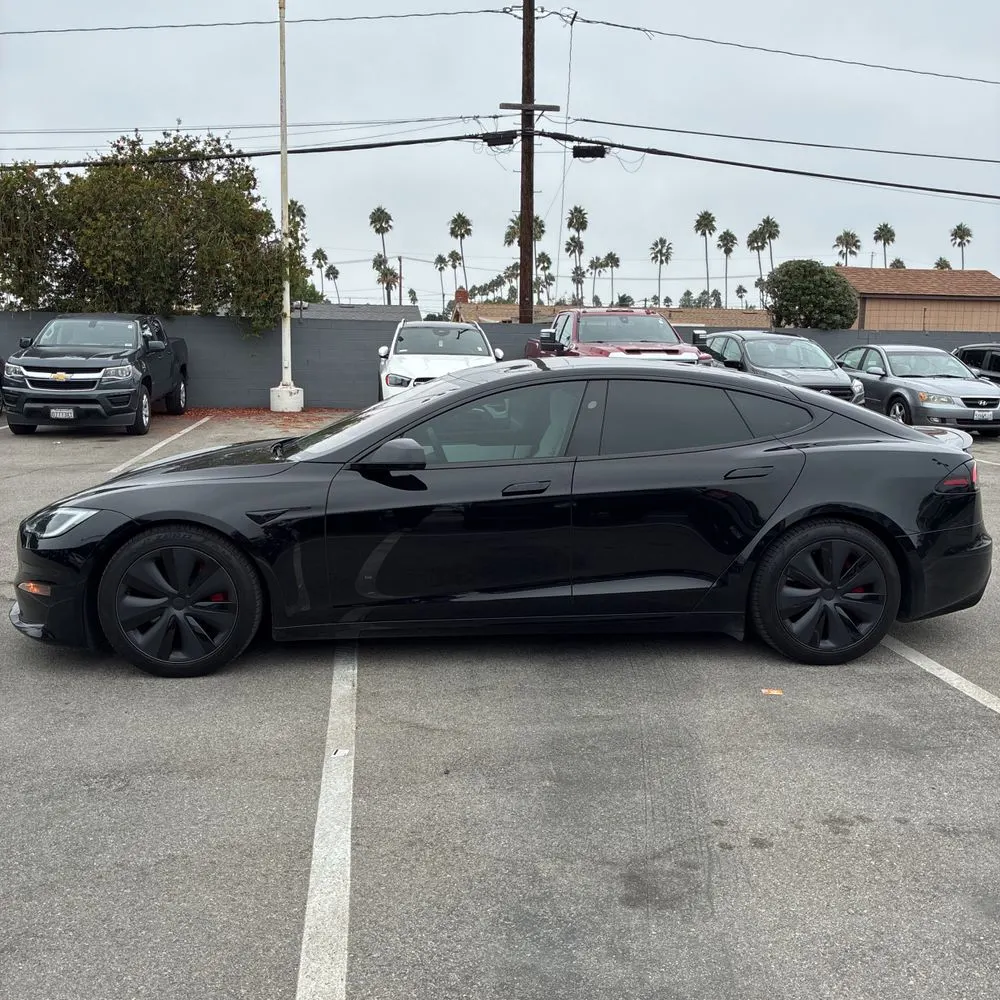 2023 Tesla Model S Plaid