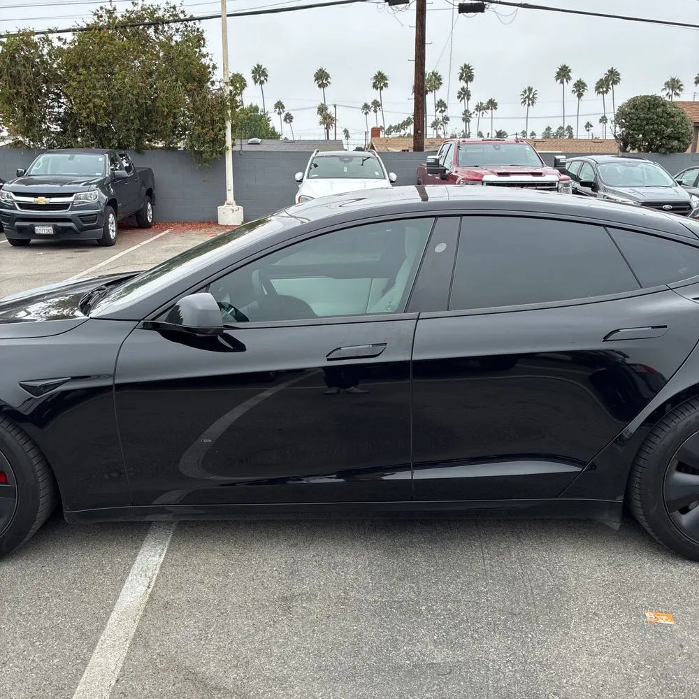 2023 Tesla Model S Plaid