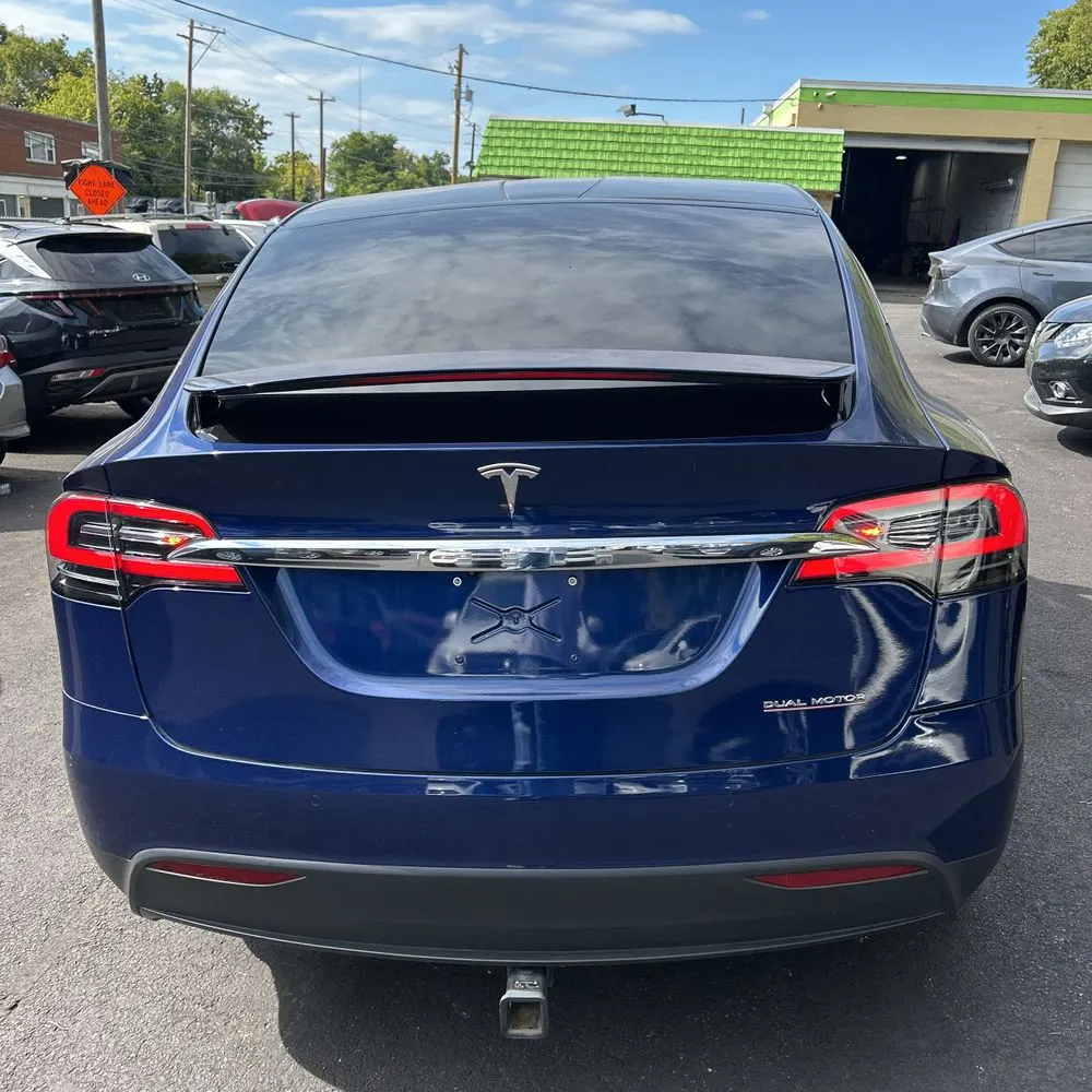 2021 Tesla Model X Plaid