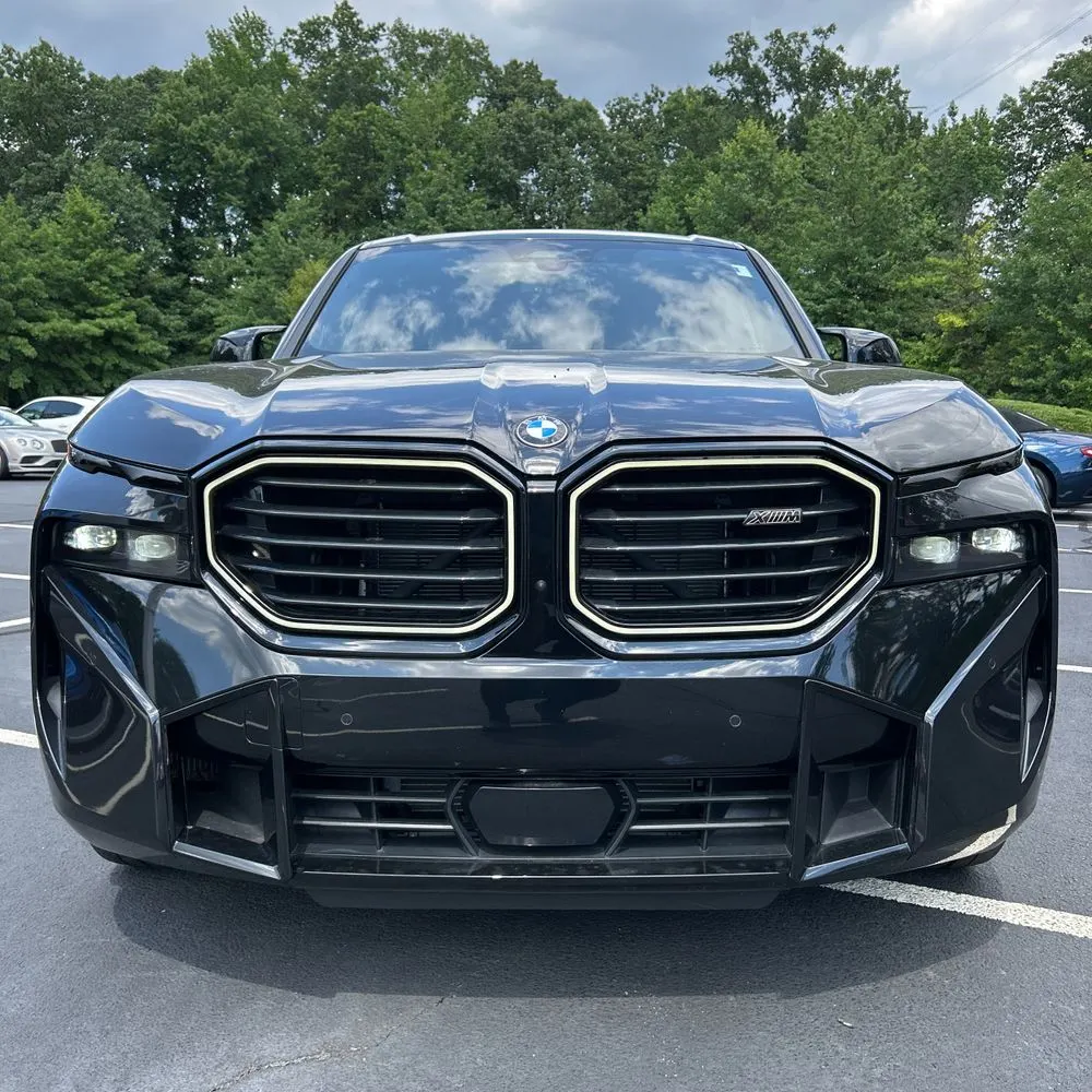2023 BMW XM Base