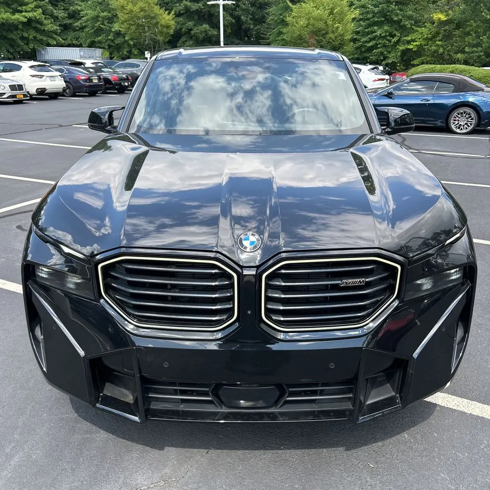2023 BMW XM Base
