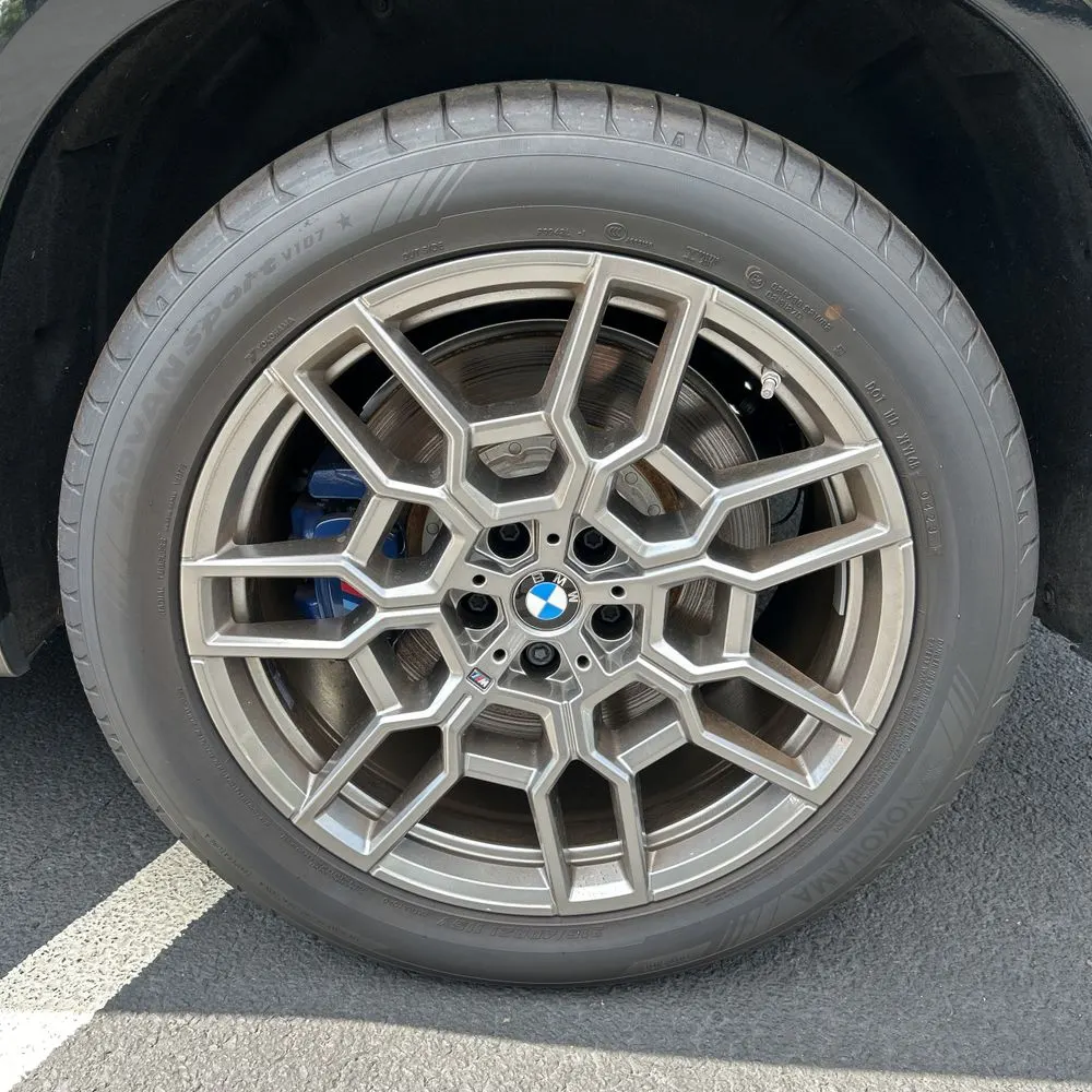 2023 BMW XM Base