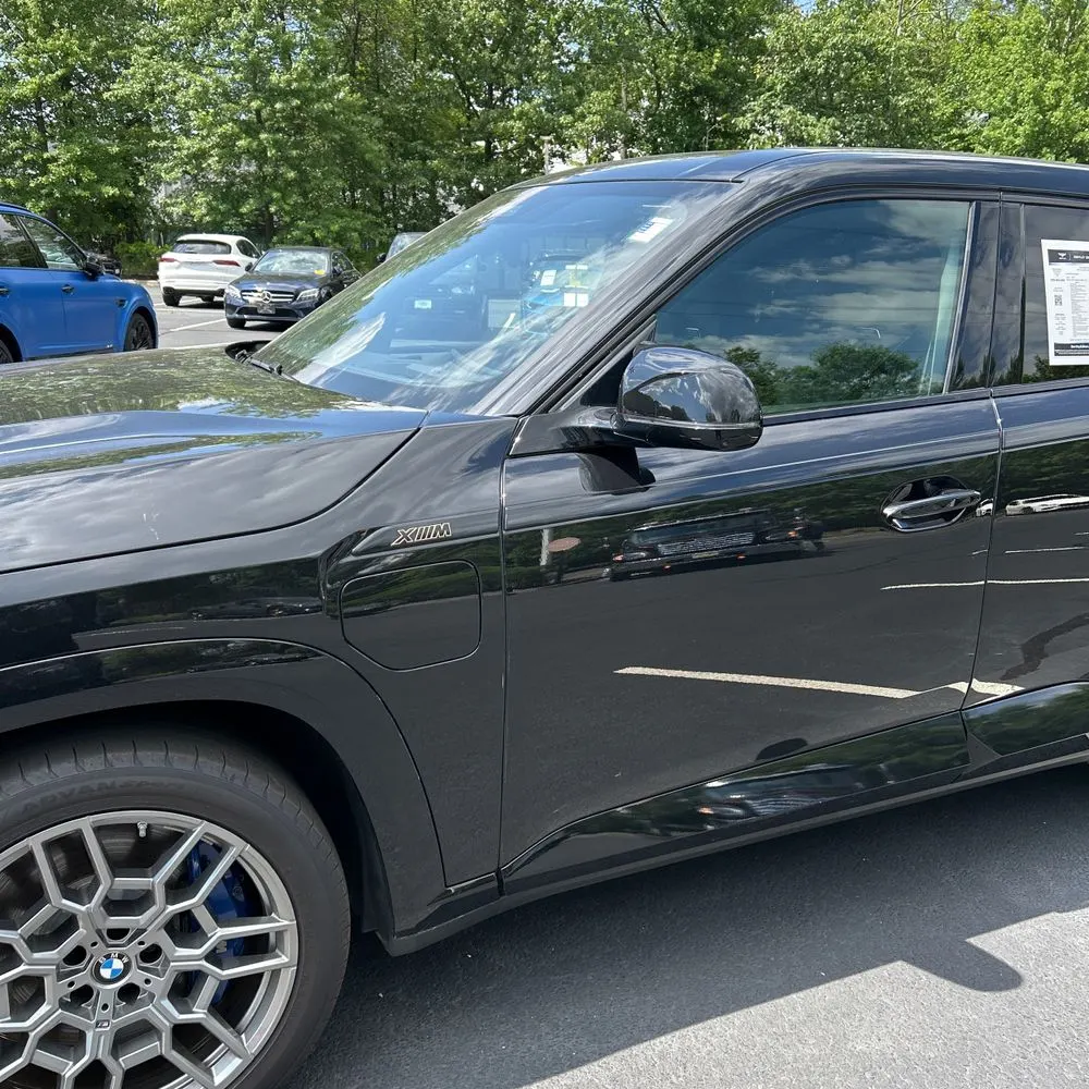 2023 BMW XM Base