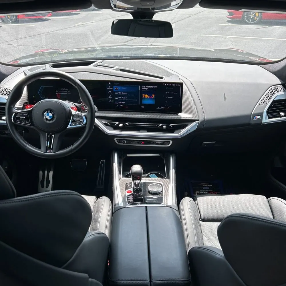 2023 BMW XM Base