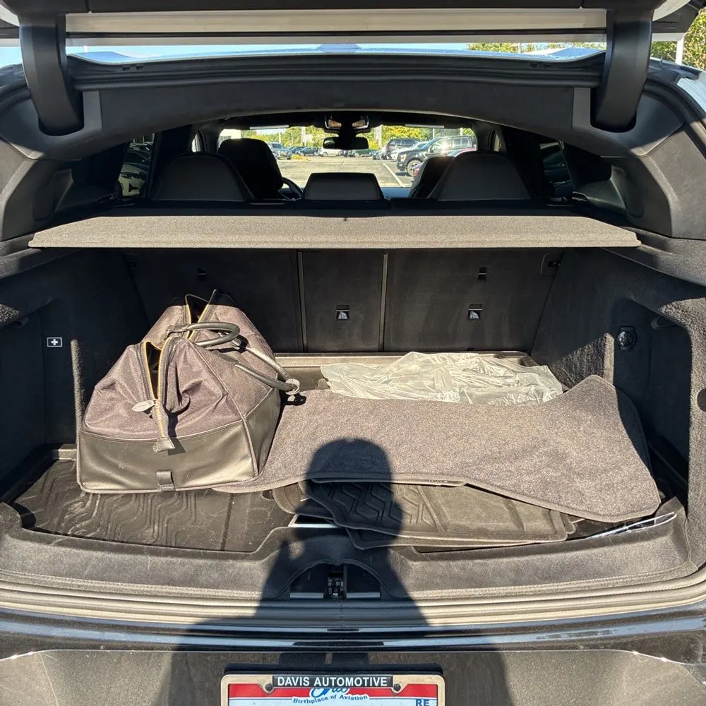 2023 BMW XM Base