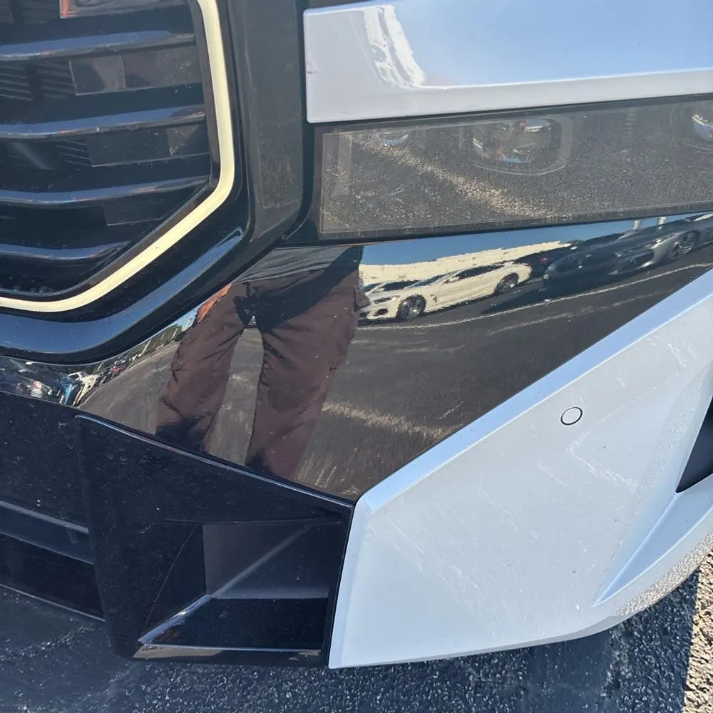 2023 BMW XM Base