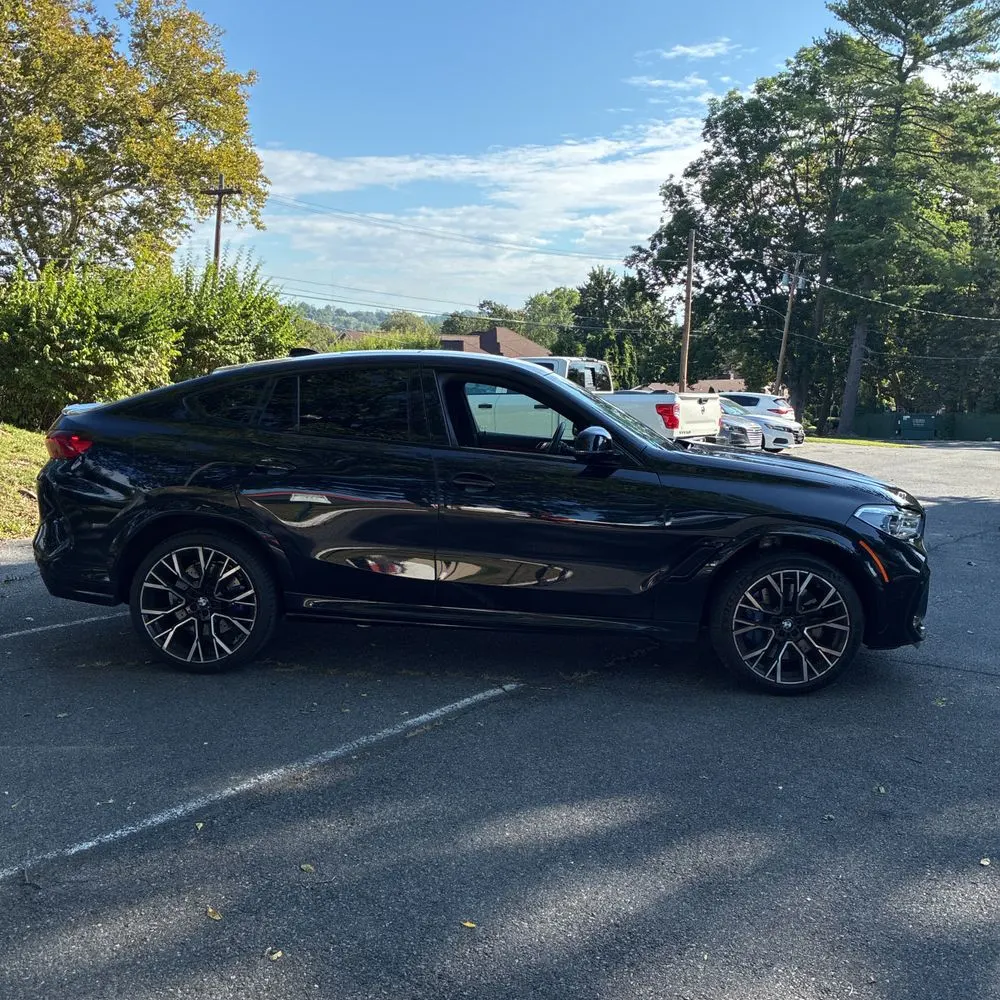 2021 BMW X6 M